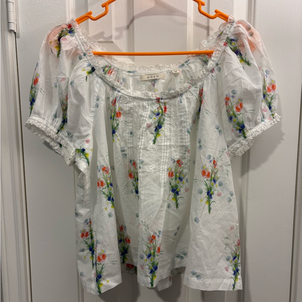 Doen Frederica Top in Painted Bouquet Size M - Picture 4 of 8